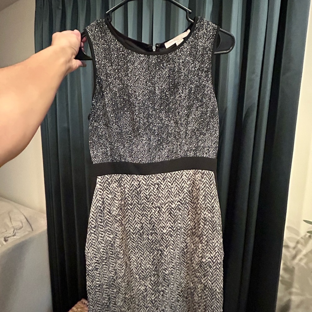 Forever 21 Black and Gray Textured Midi Dress
